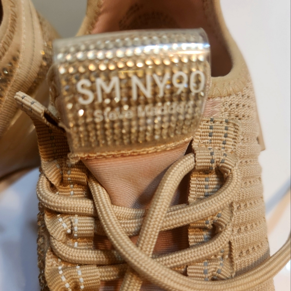 Steve Madden Maxima tennis shoe. Make me an offer - Picture 9 of 10
